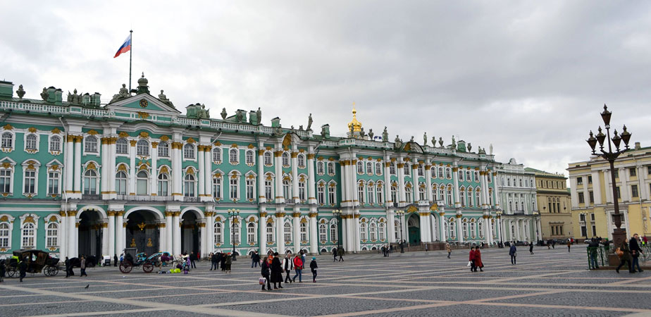  Дворцовая площадь в Санкт-Петербурге